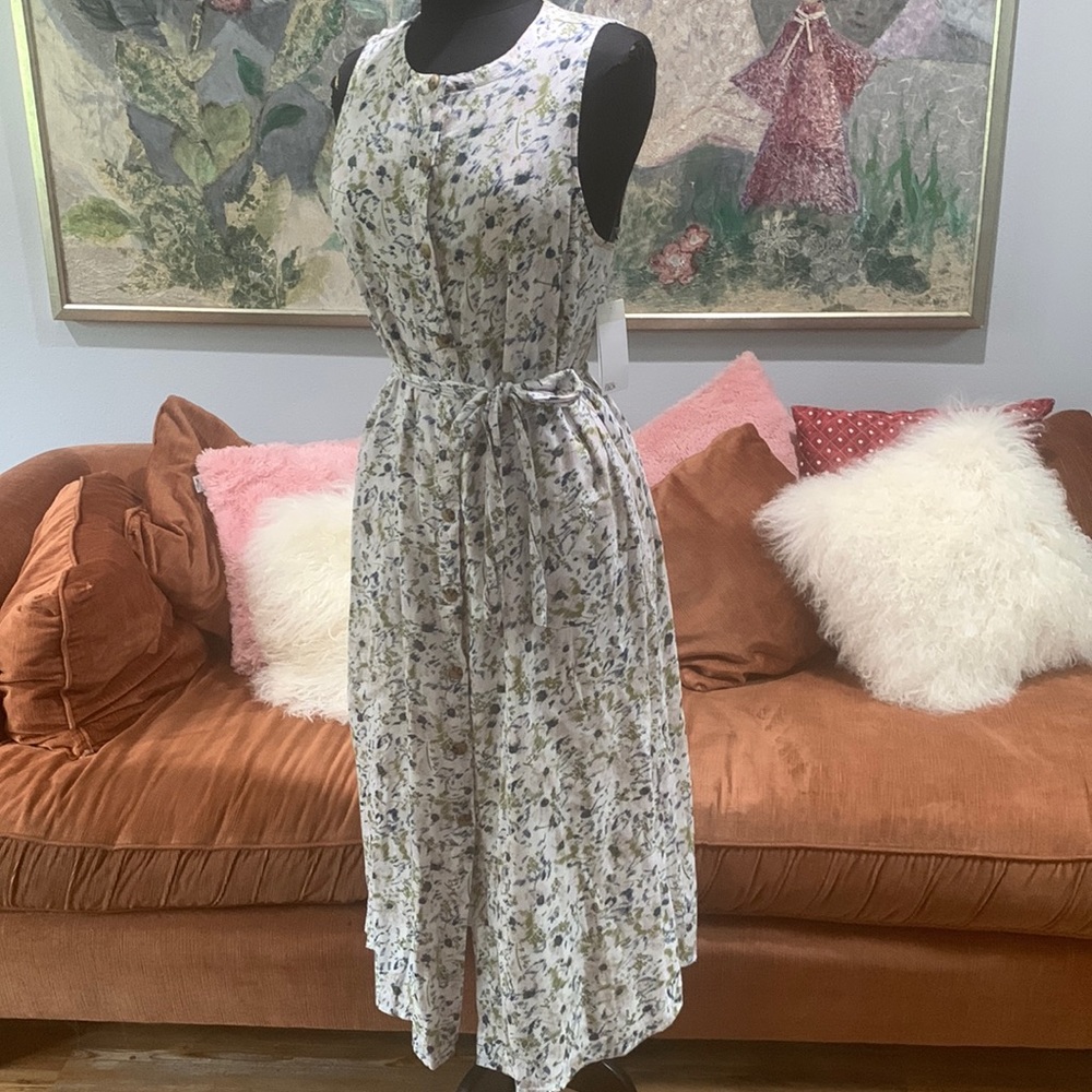 Beautiful Nordstrom Rack Sleeveless Button Down Dress NWT